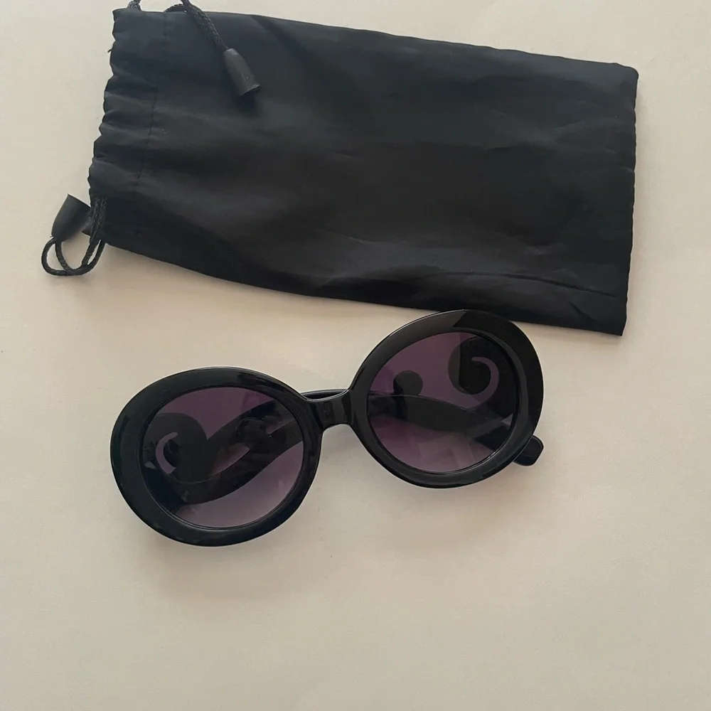 Elegant Black Sunglasses with Case